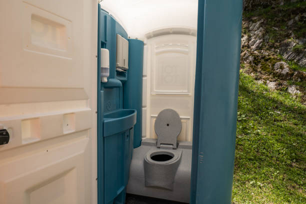 Best Portable toilet rental cost  in Carterville, MO