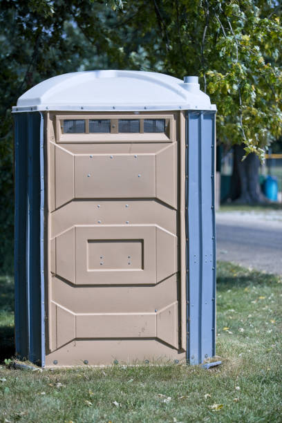 Portable Toilet Options We Offer in Carterville, MO